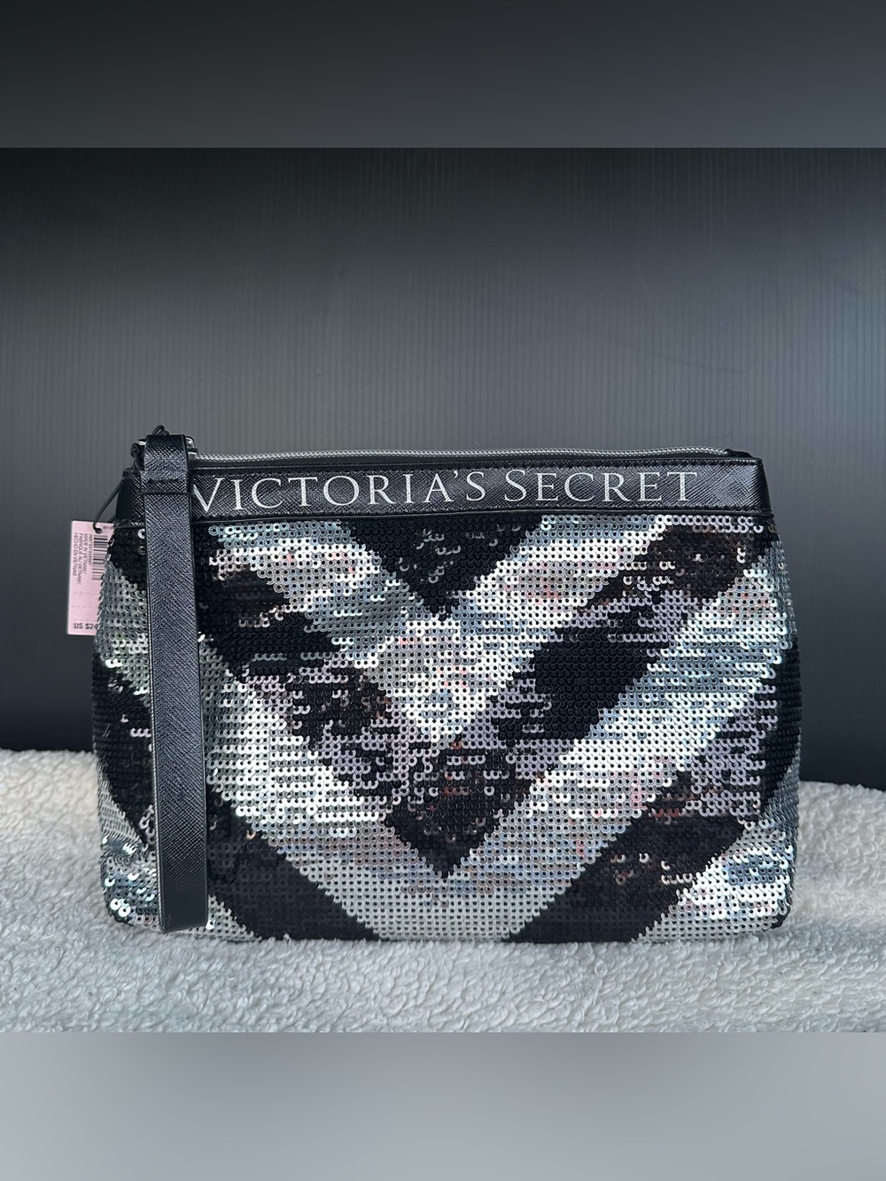Victoria's Secret Black & Silver Sequin Makeup Bag Wristlet NWT
